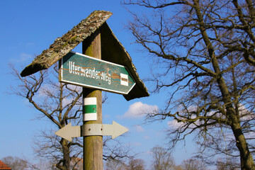 Guidepost lake trail Scharmuetzel lake (Scharmützelsee) between Bad Saarow and Wendisch Rietz, Mark Brandenburg, Germany