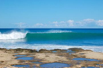 Ocean waves in Oahu, Honolulu, Hawaii