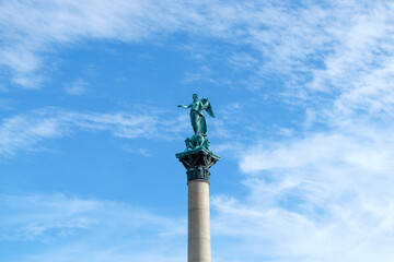 Jubiläumssäule, Jubilee Column on the Schlossplatz Park in the City Center of Stuttgart towards...