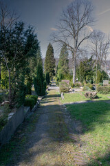 Blick über einen Friedhof