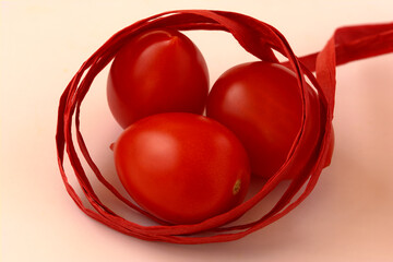 3 cherry tomatoes