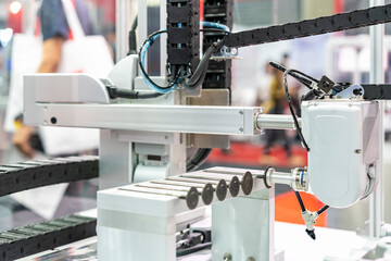 high technology accuracy and modern automatic picking by vacuum or suction for assembly automotive...