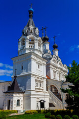 Fototapeta premium Cathedral of the Annunciation of the Blessed Virgin Mary in Annunciation Monastery in Murom, Russia