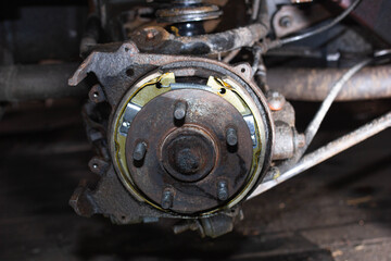 repair of a parking brake, replacement of brake pads on discs.