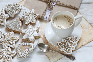 Obraz na płótnie Canvas Gingerbread cookie with white icing
