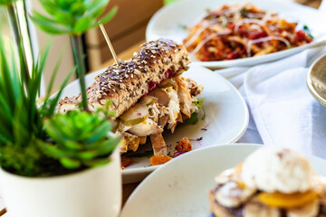 Healty sanwich with chicken and vegetables