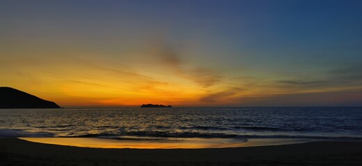 Fototapeta premium sunset at the beach