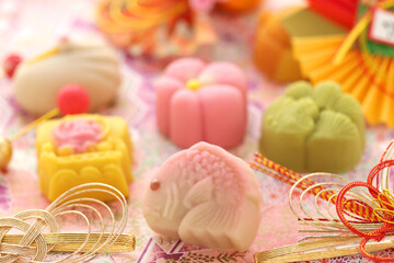 Fototapeta na wymiar 日本の伝統のお祝い事や引き出物のお菓子