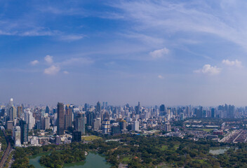 Fototapeta na wymiar city of bangkok panoramic view on lumpini park