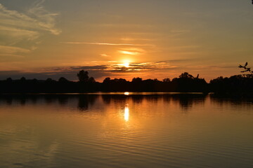 Obraz premium Sonnenuntergang am see