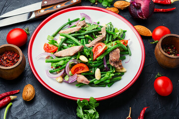 Salad with vegetables and veal tongue