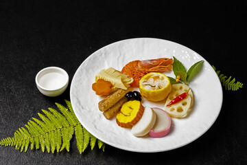 典型的なおせち料理　Japanese food  New Year dishes (OSECHI)