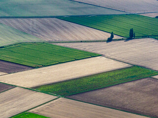 Obraz premium vue aérienne de la campagne à Corbeilles dans le Loiret en France
