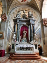 Fototapeta na wymiar altar in the church of sveta eufemia, rovinj, croatia