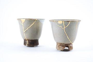 Japanese Kintsugi sake cup set,  real gold wabi sabi Kintsukuroi, Japanese artisan work. Kintsugi,...