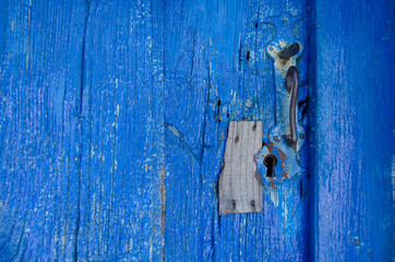 Porta em madeira azul