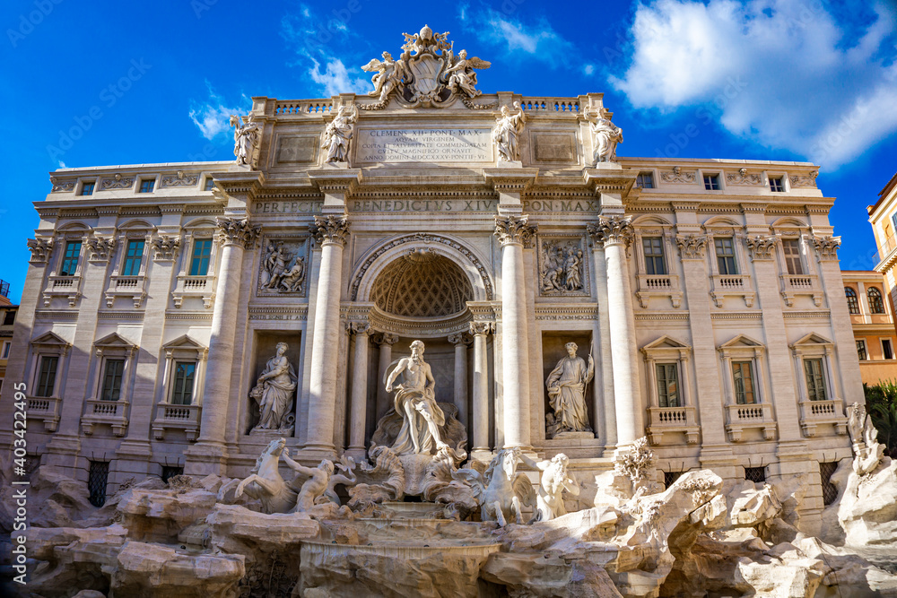 Wall mural trevi fountain in rome, italy