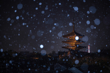 京都府 法観寺 八坂の塔 雪景色