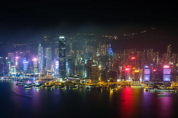 Fototapeta na wymiar 香港 スカイ100（環球貿易広場）からの夜景