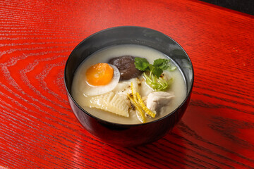 典型的なお雑煮 Ricecake boiled with vegetables(zouni) 