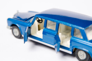 Oldtimer Limousine in blau