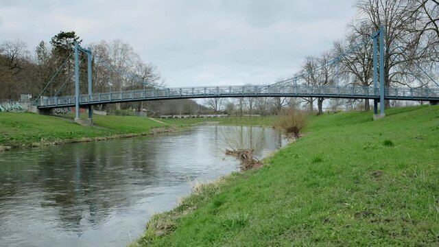 Br&uuml;cke &uuml;ber die Elster vom Hofwiesenpark zur Sebastian Bach Strasse in Gera