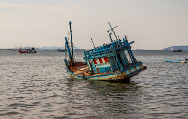 Naklejka na ściany i meble an old ship on the sea in the Gulf of Thailand
