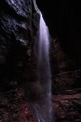 falls from the water