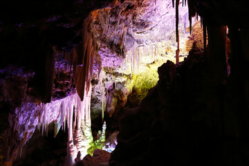 Die Stalaktitenhöhlen Coves dels Hams in Manacor. Mallorca, Spanien, Europa  --  
The stalactite caves Coves dels Hams in Manacor. Mallorca, Spain, Europe