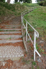 Aufwärts