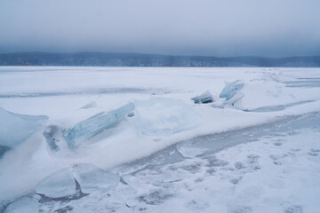 Fototapeta na wymiar Frozen surface of the Voronezh reservoir in winter
