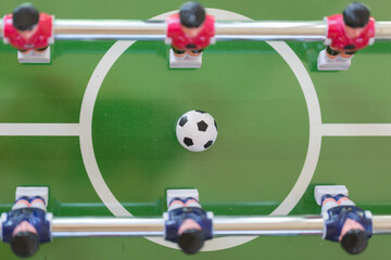 Tischfußballspiel, Tischkicker im Detail  