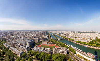 Fototapeta na wymiar skyline of Paris from Eiffel tower