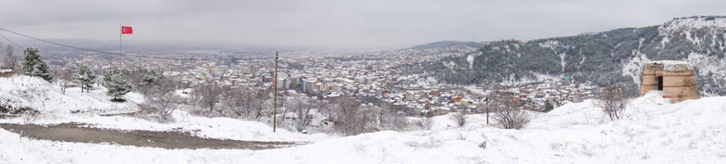 Obraz premium Kutahya Cast panorama le in snow - Kutahya, Turkey