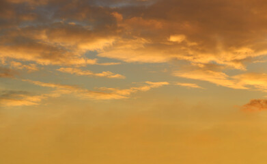 Obraz premium Sky and clouds after sunset,twilight sky background.