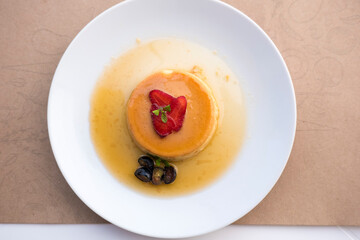 Flan con arándanos