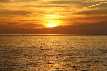 Fototapeta na wymiar Beautiful sunset in ocean at Key Biscayne, Florida, USA