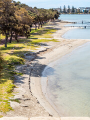 The Mandurah foreshore is popular with tourists having restaurants, fish & chips, boating,...