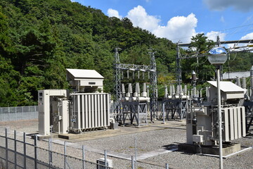 山間部の屋外変電設備