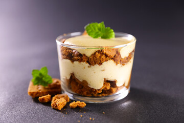 tiramisu cake with cream and biscuit
