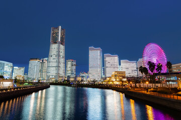 Naklejka premium 横浜みなとみらい クリスマスイブの全館点灯イベント