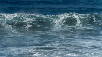 Fototapeta na wymiar Atlantic waves in the Canary Islands