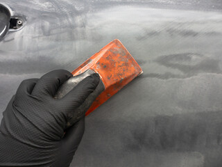 processing of putty with hand tools. technology