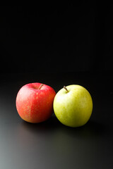 赤リンゴ青リンゴ黒バック