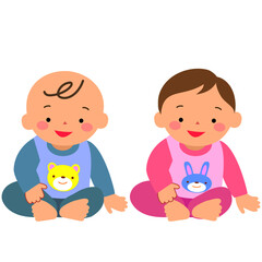 お座りする赤ちゃん