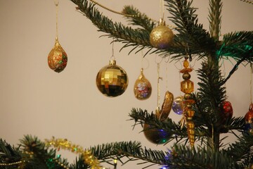 christmas tree decorations
