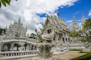Wat Rong Khun (Chiang Rai) -  Verr&uuml;ckter buddhistischer Tempel im Norden von THAILAND