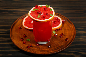 Fresh juice from grapefruits and pomegranates