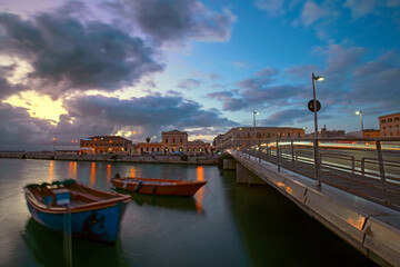 Ortigia Siracusa in un cielo blu intenso 