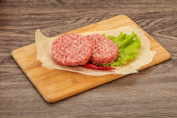 Raw beef cutlet for burger